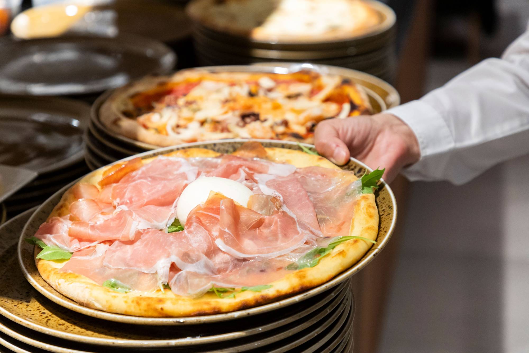 da-rosa-pizzeria-cantu-provincia-como-pizza-prosciutto