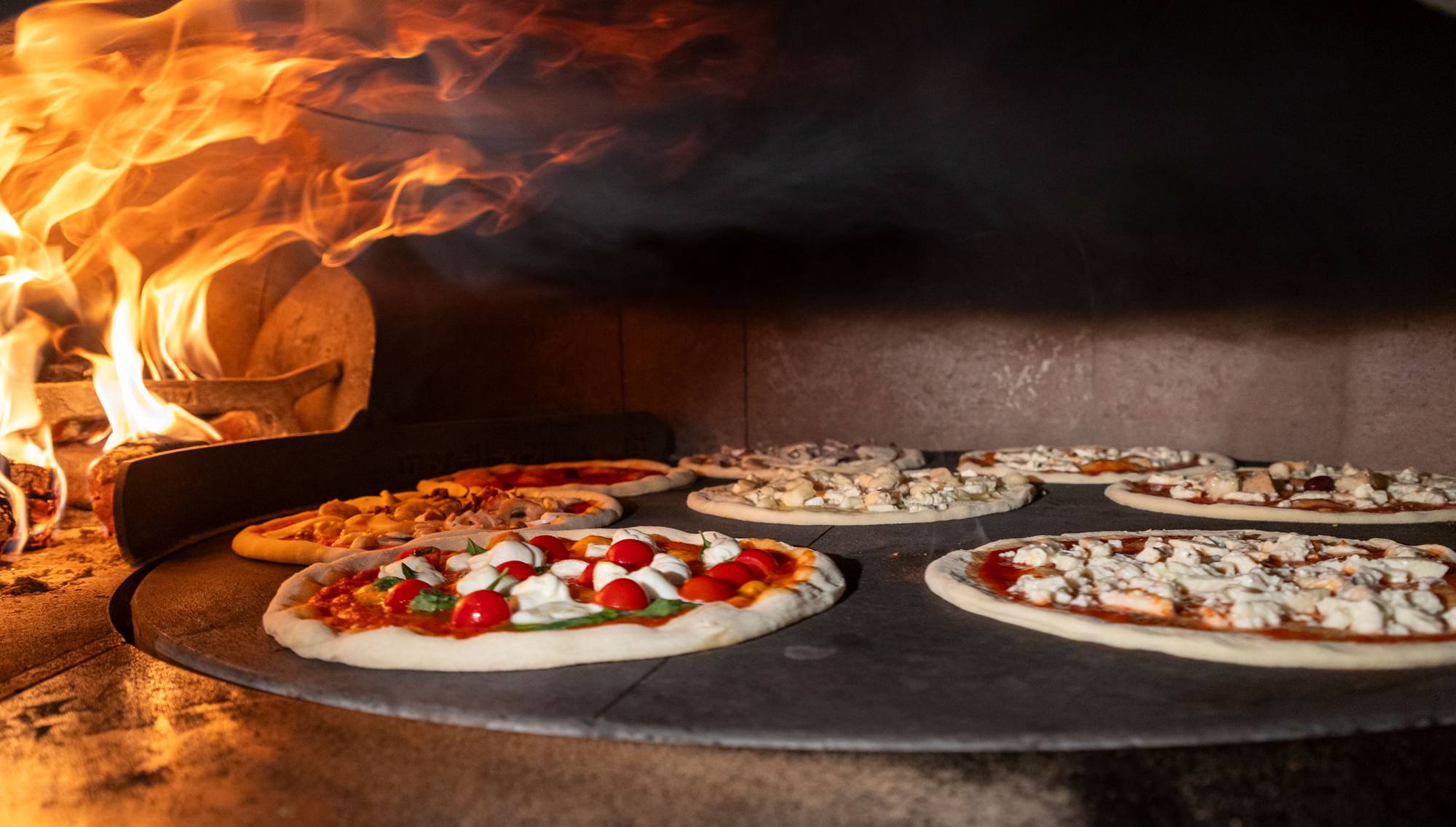 da-rosa-pizzeria-cantu-provincia-como-forno-e-pizze