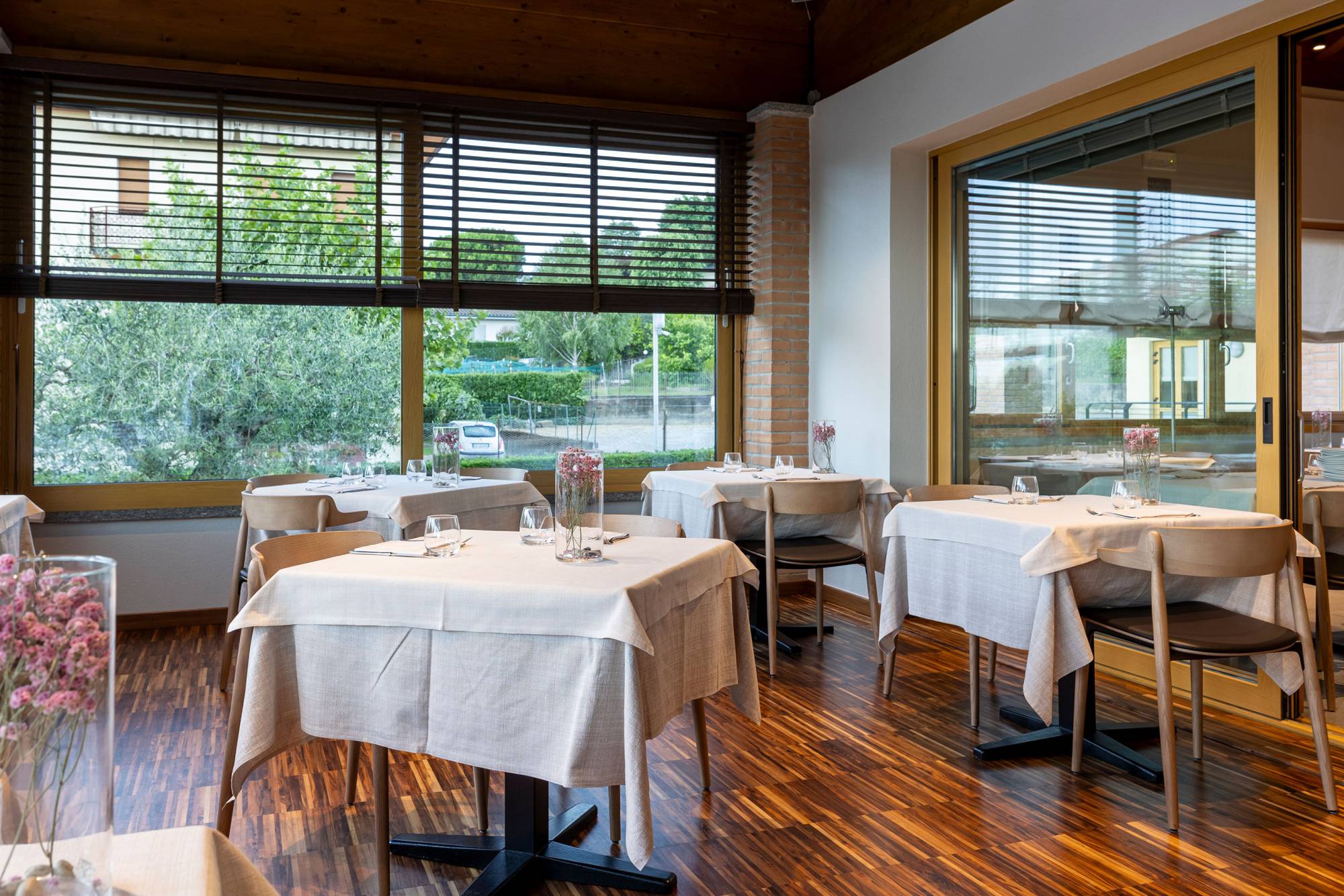 da-rosa-ristorante-pesce-cantu-provincia-como-sala