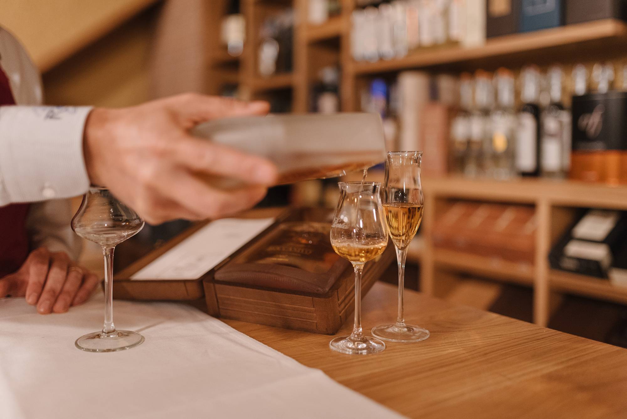 ristorante-pizzeria-da-rosa-cantu-como-cantina-grappa