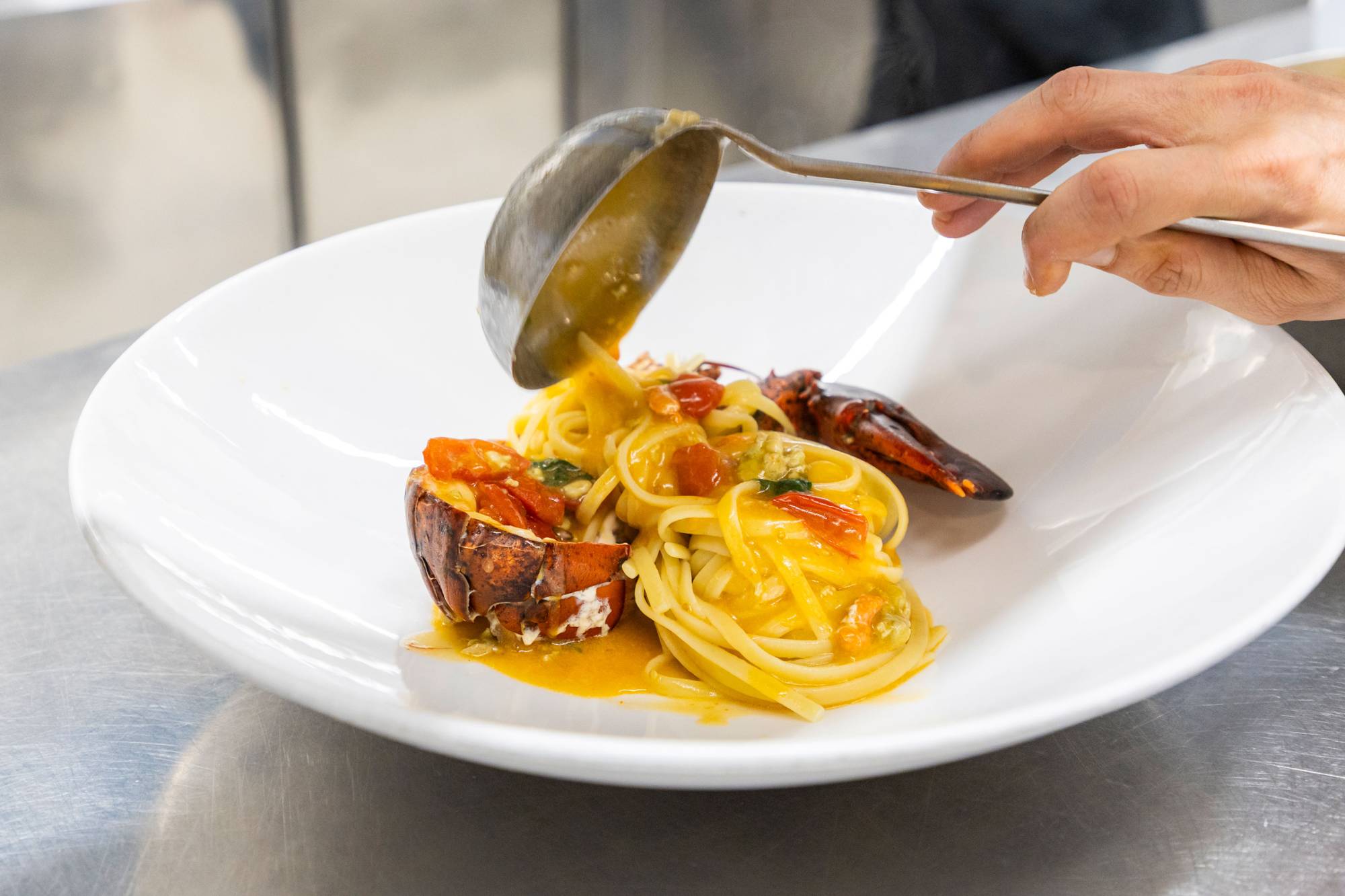 da-rosa-ristorante-pesce-cantu-provincia-como-impiattamento-linguine