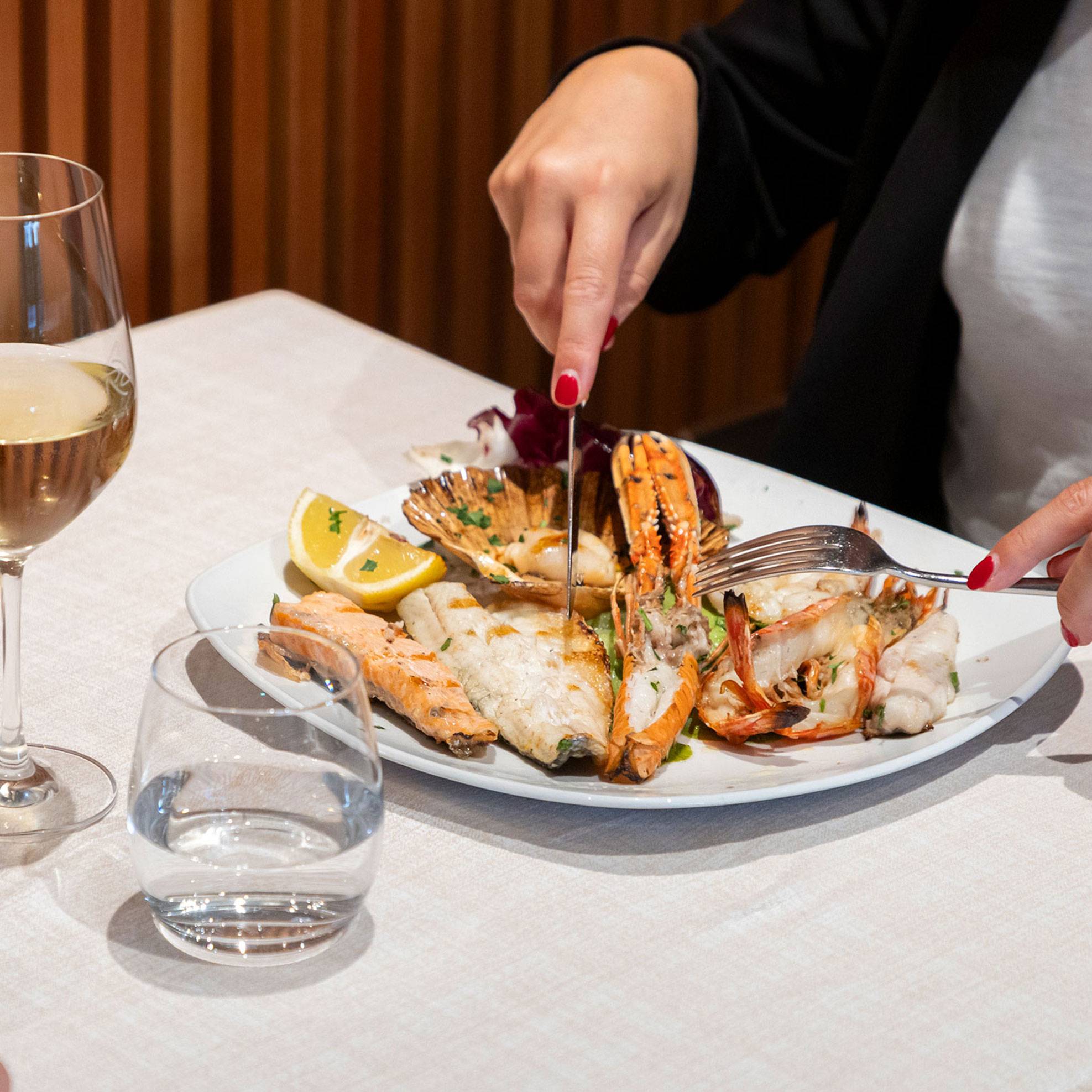 ristorante-pizzeria-da-rosa-cantu-como-grigliata-mista-pesce