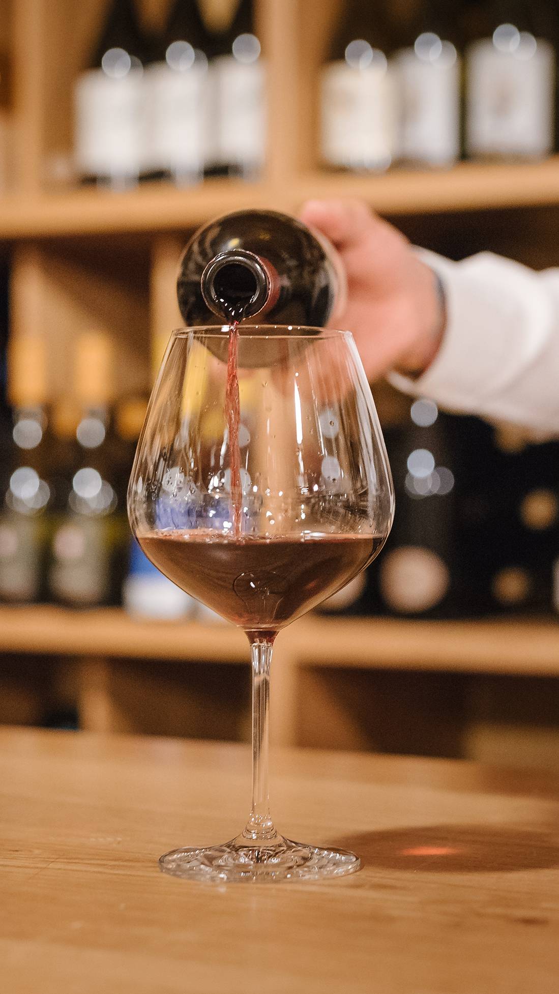 ristorante-pizzeria-da-rosa-cantina-red-wine