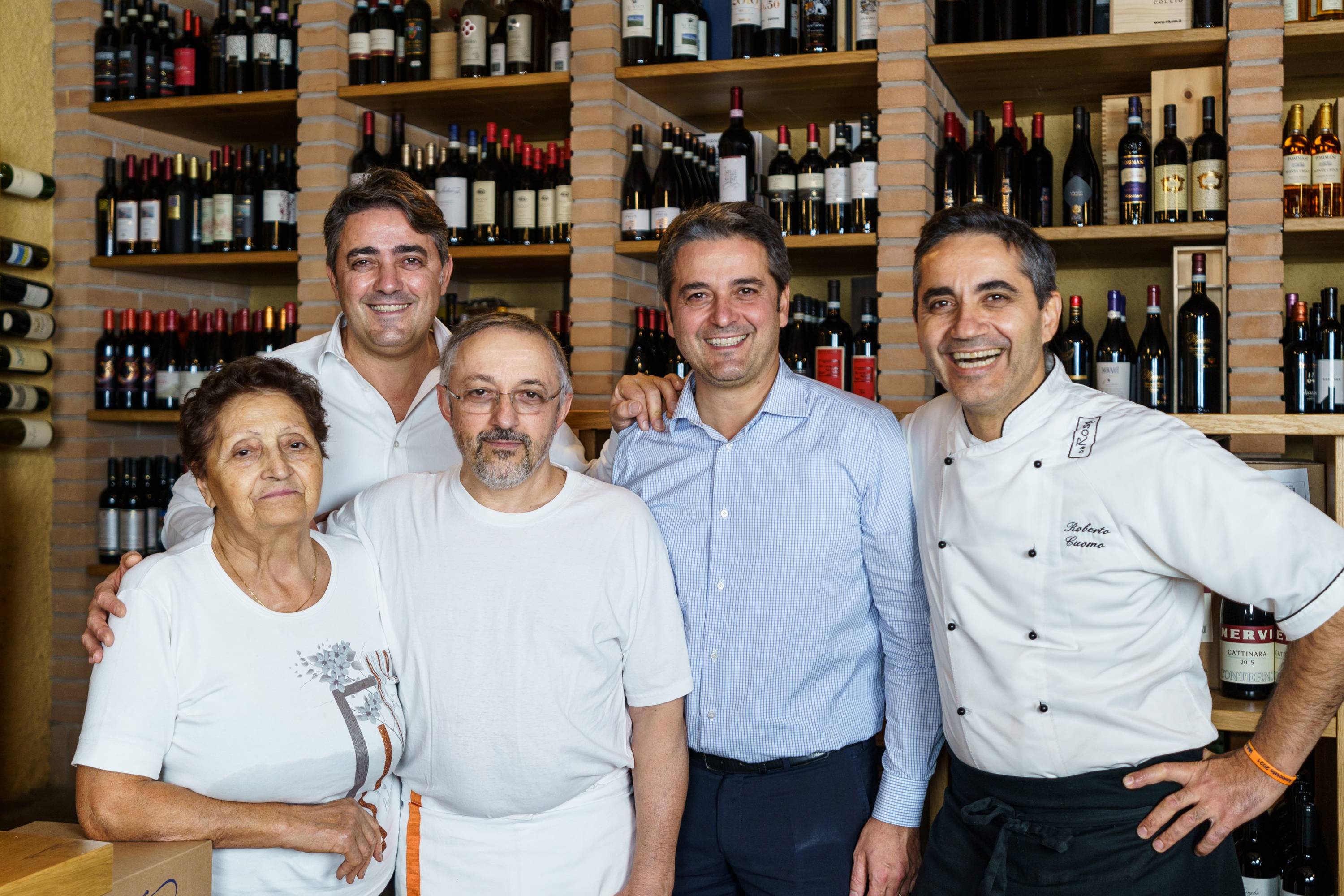 ristorante-pizzeria-da-rosa-cantu-como-famiglia-da-rosa