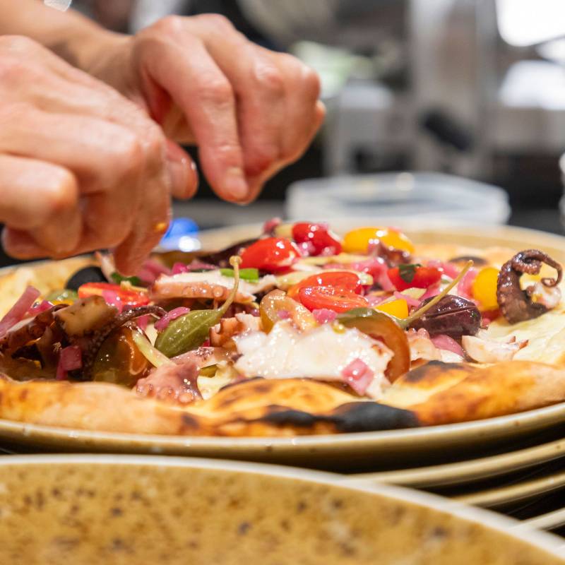 da-rosa-pizzeria-cantu-provincia-como-farcire-pizza